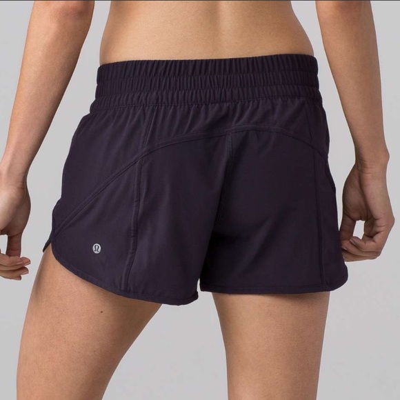 Lululemon Tracker Short 4” Size 4 - Picture 6 of 7